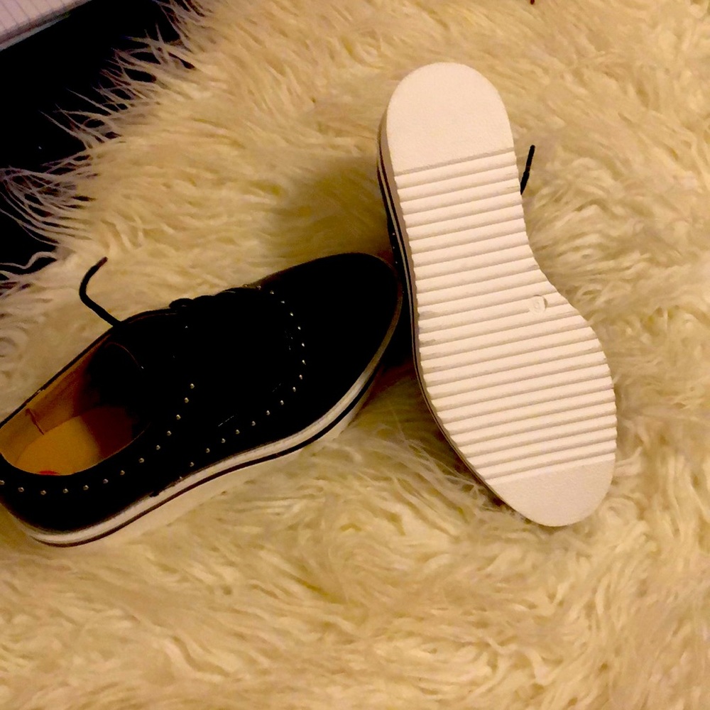 Madden girl platform black patent leather white platform size 6 never worn